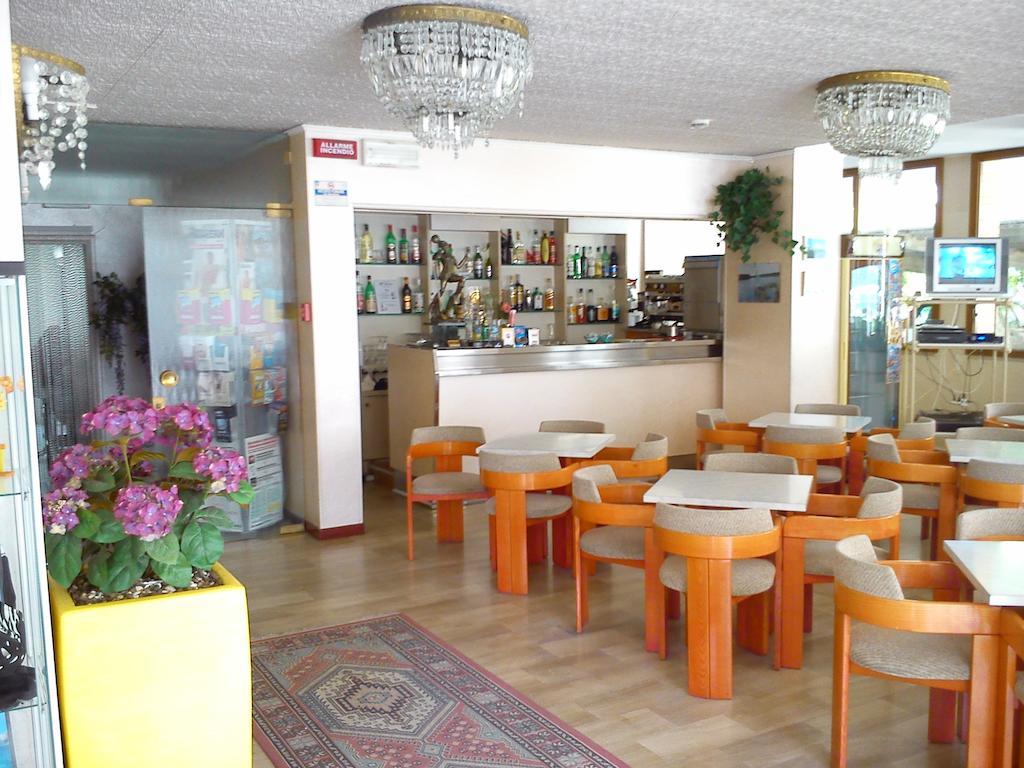 Hotel Darsena Cesenatico